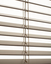 Görseli Galeri görüntüleyiciye yükleyin, 25mm Basic Doğal Ahşap Jaluzi