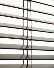 Görseli Galeri görüntüleyiciye yükleyin, 25mm Basic Doğal Ahşap Jaluzi