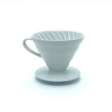 Görseli Galeri görüntüleyiciye yükleyin, Hario V60 02 Renkli Seramik Dripper