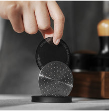 Görseli Galeri görüntüleyiciye yükleyin, MHW-3BOMBER Titanyum Kaplamalı İnce Espresso Puck Screen — resmi üretici görseli