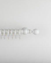 Görseli Galeri görüntüleyiciye yükleyin, Aura 25 mm Alüminyum Perde Rustiği Seti (Siyah/Beyaz/Mat Krom)