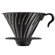 Görseli Galeri görüntüleyiciye yükleyin, Hario V60 02 Metal Dripper Mat Siyah