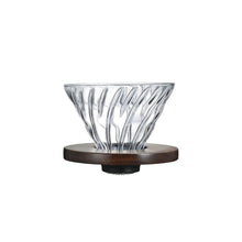 Görseli Galeri görüntüleyiciye yükleyin, Hario V60 02 Walnut Wood cam dripper ve ceviz ağacı tutucu