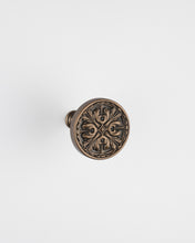 Görseli Galeri görüntüleyiciye yükleyin, Artemesia Perde Asma Aksesuarı - Ventana Concept