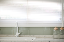 Görseli Galeri görüntüleyiciye yükleyin, 25mm Basic Doğal Ahşap Jaluzi