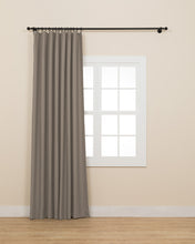 Görseli Galeri görüntüleyiciye yükleyin, Erin Blackout - Ventana Concept