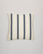 Görseli Galeri görüntüleyiciye yükleyin, Marina 100% Keten Kırlent Kılıfı