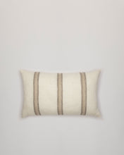 Görseli Galeri görüntüleyiciye yükleyin, Ferrera %100 Keten Boho Kırlent Kılıfı