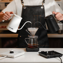 Görseli Galeri görüntüleyiciye yükleyin, MHW-3BOMBER Assassin Elektrikli Pour-Over Kettle — Siyah, 600 ml — resmi üretici görseli
