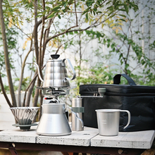 Görseli Galeri görüntüleyiciye yükleyin, Hario Outdoor metal dripper ve açık hava kahve ekipmanları
